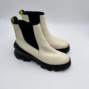SOREL Brex Women's Chalk and Black Lug Sole Chelsea Ankle Boots Size 8